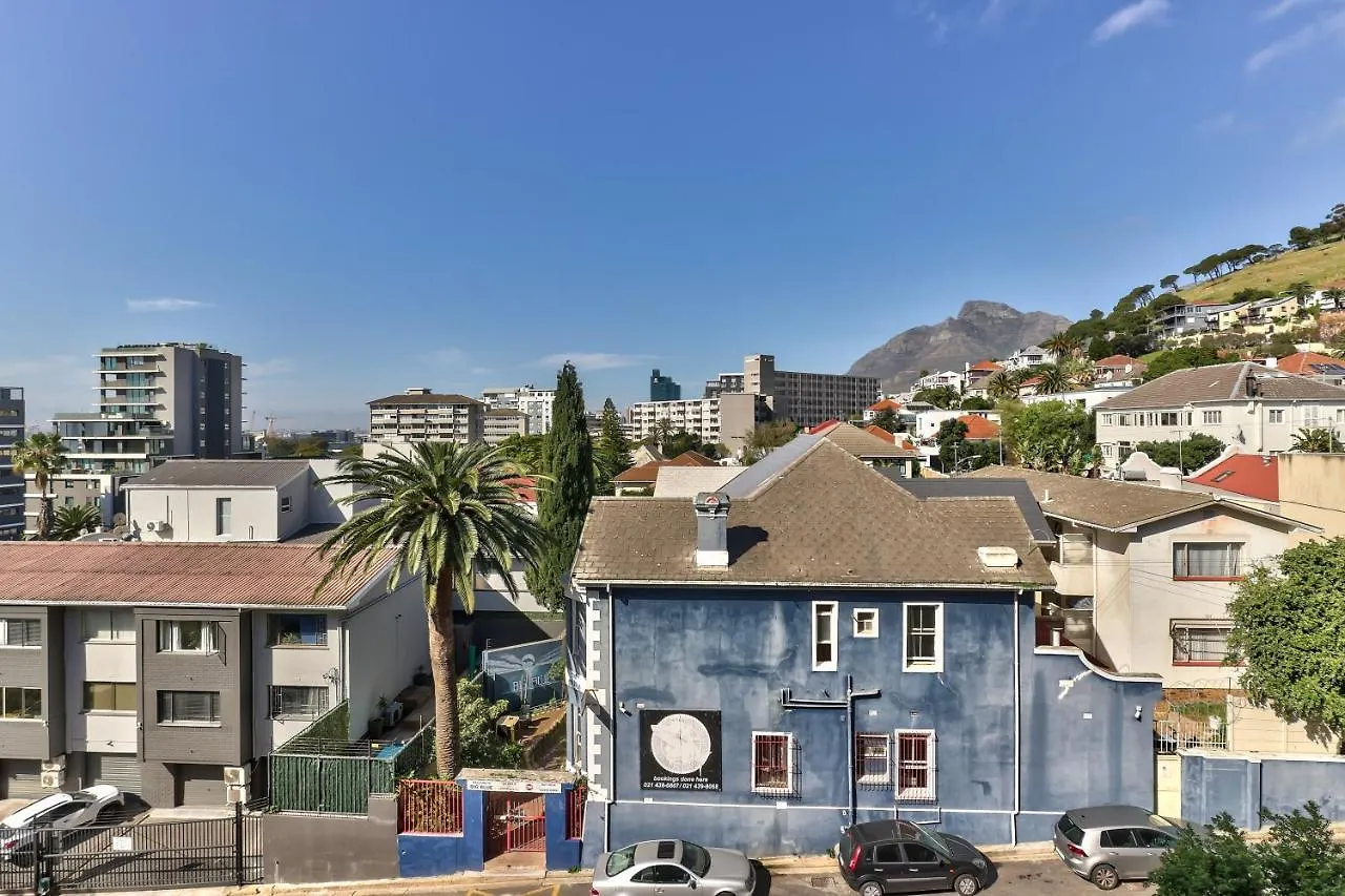 Cascades 608 Studio In Green Point Cape Town Güney Afrika