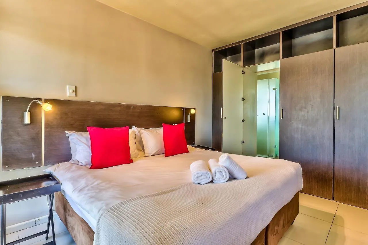 Daire Cascades 608 Studio In Green Point Cape Town