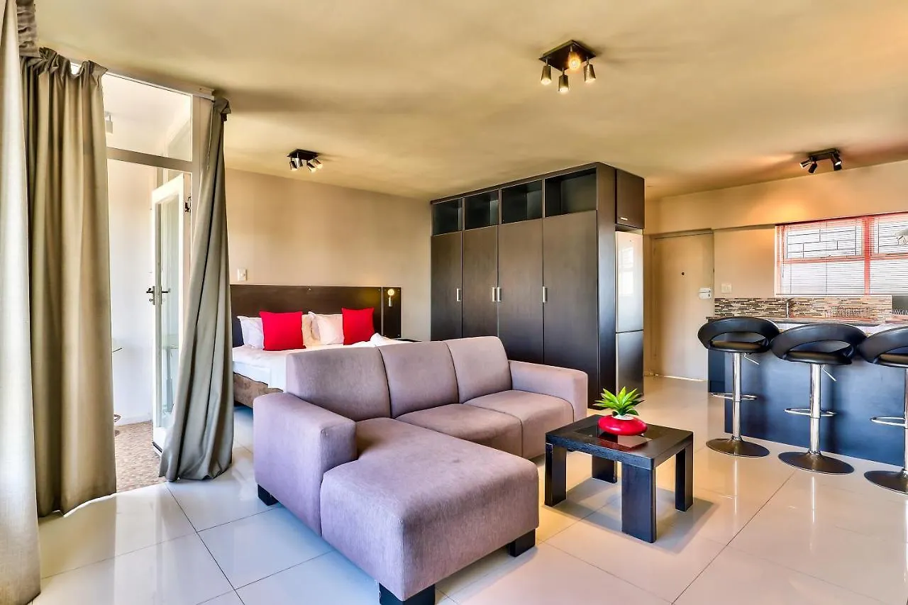 Cascades 608 Studio In Green Point Cape Town Güney Afrika
